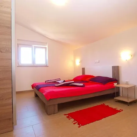 Fuer 6 Personen Ca 70 Qm In Liznjan, Istrien Suedkueste Von Istrien * Liznjan