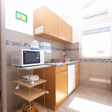 Apartment Fuer 6 Personen Ca 70 Qm In Liznjan, Istrien Suedkueste Von Istrien Liznjan