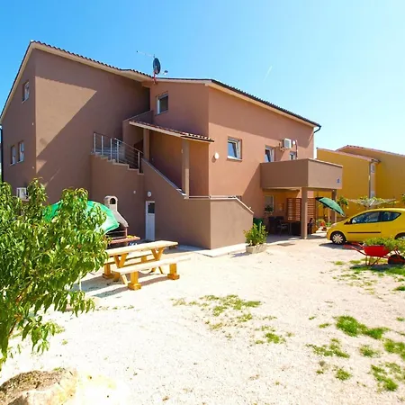 Fuer 6 Personen Ca 70 Qm In Liznjan, Istrien Suedkueste Von Istrien Apartment *