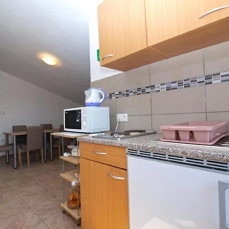 Fuer 6 Personen Ca 70 Qm In Liznjan, Istrien Suedkueste Von Istrien Ližnjan